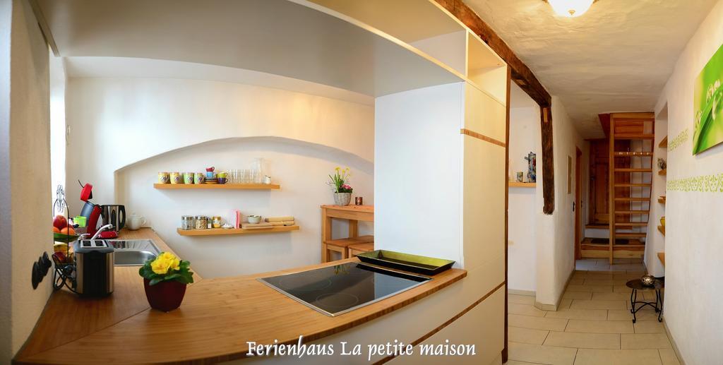 Lehmgefühl, Design Vier, La Petite Maison Trier Exterior foto