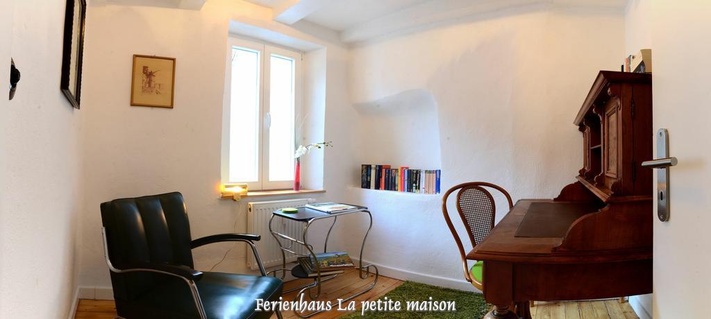 Lehmgefühl, Design Vier, La Petite Maison Trier Exterior foto